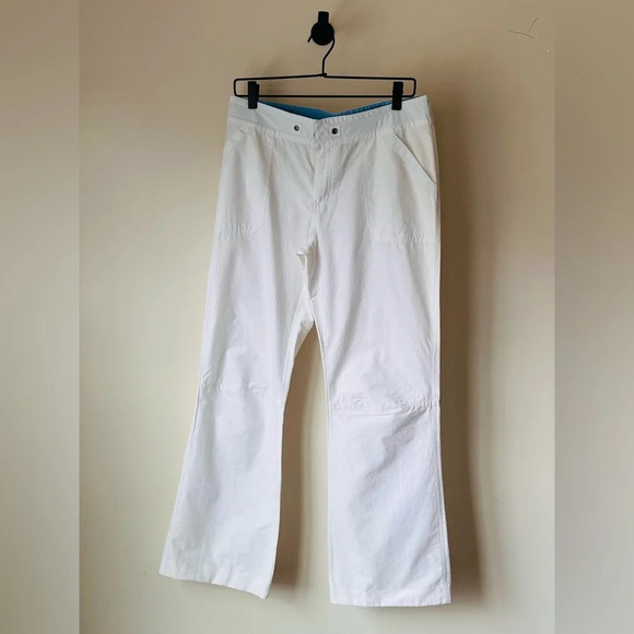 G.H. Bass & Co. White Flare Pants - Size 6 - Picture 3 of 11